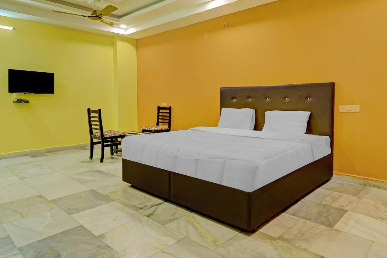 Oyo 81589 Aruna Dwraka Homes Haidarábád Kültér fotó