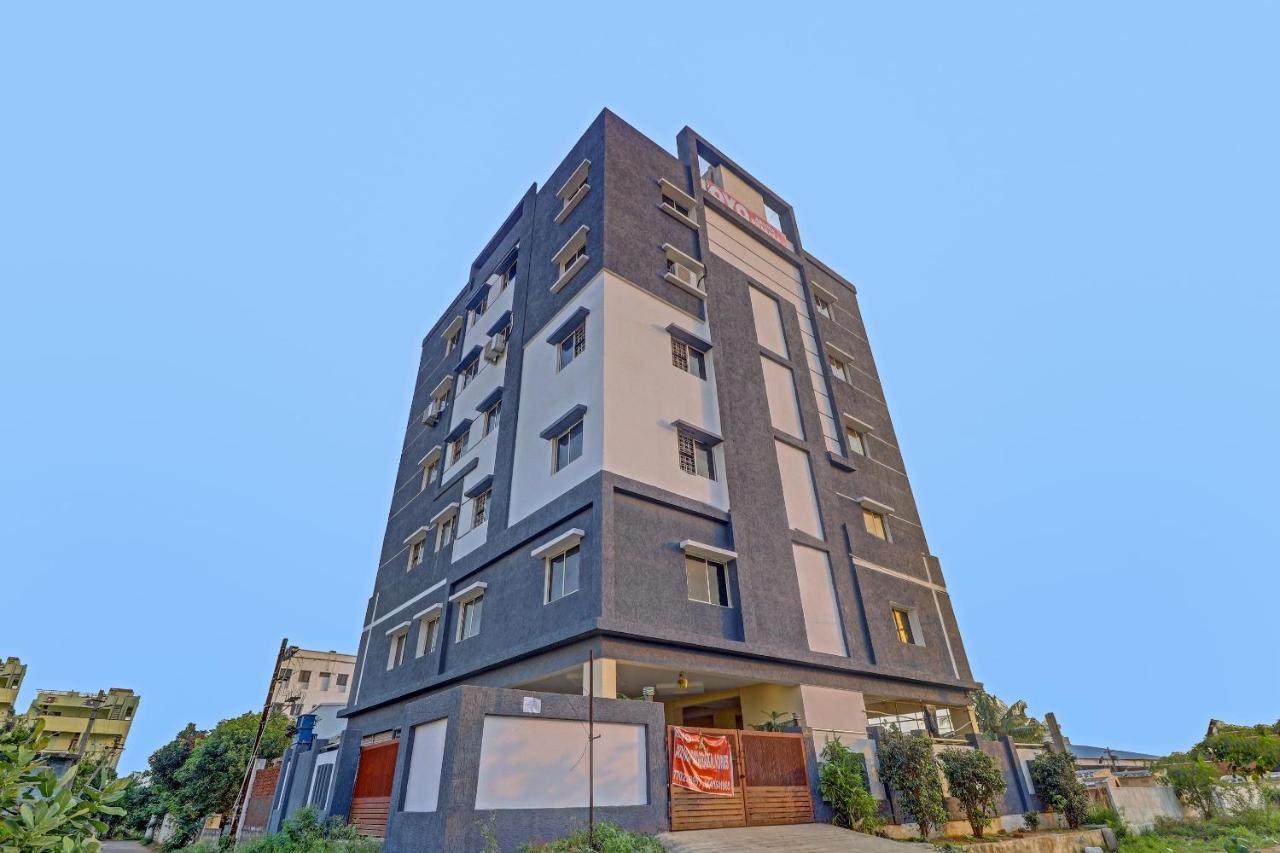 Oyo 81589 Aruna Dwraka Homes Haidarábád Kültér fotó