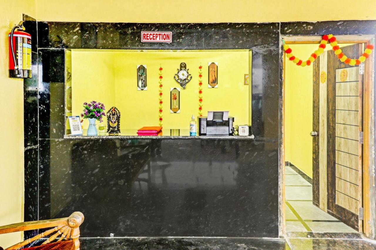 Oyo 81589 Aruna Dwraka Homes Haidarábád Kültér fotó